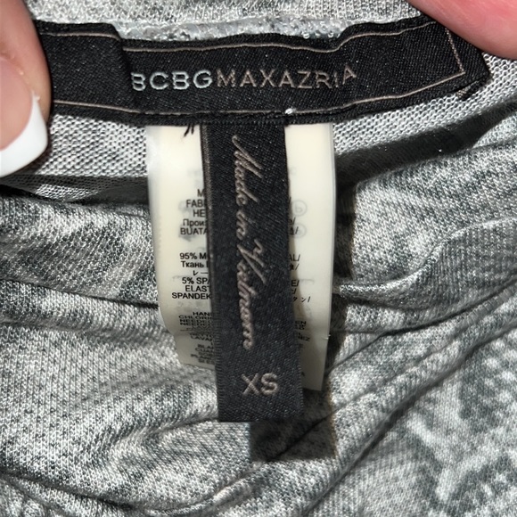 BCBGMAXAZRIA Snake Skin print. Turtleneck, Long Sleeve size XS in EUC. - Picture 11 of 17